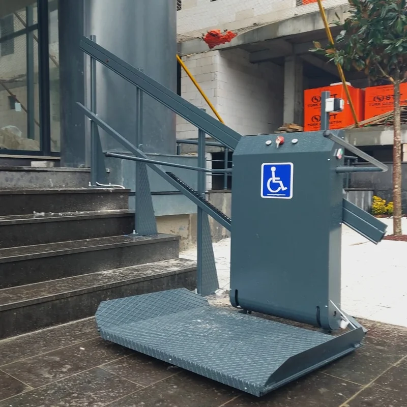 Petrikor Mühendislik Merdiven Tipi Yatay Engelli Platformu